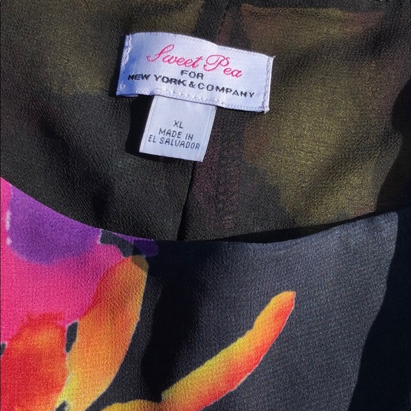 Top - Picture 2 of 4